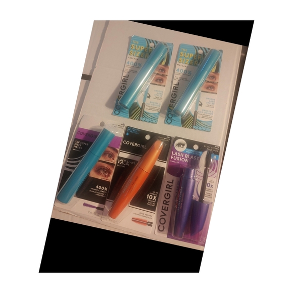 Makeup Bundle - Picture 2 of 7